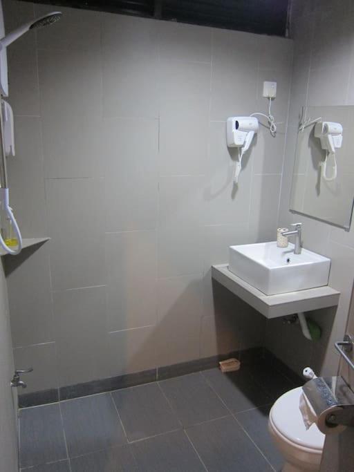 Fahrenheit Condo Bukit Bintang Kl 2R By Roseline Kuala Lumpur Eksteriør billede