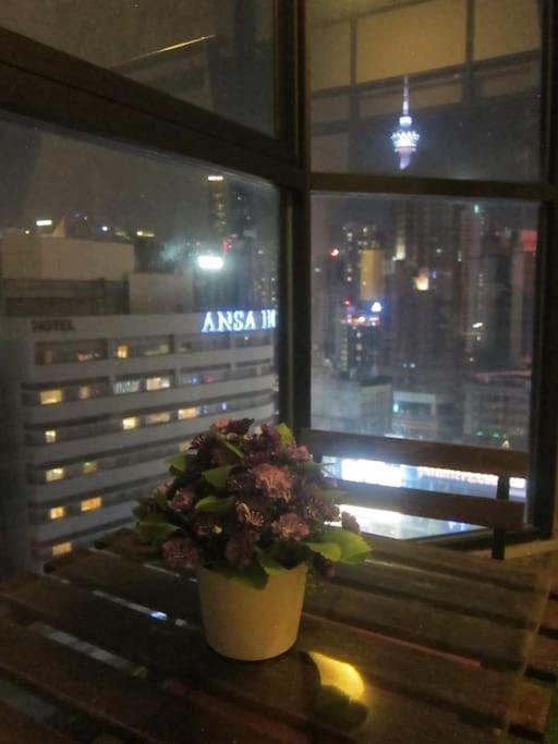 Fahrenheit Condo Bukit Bintang Kl 2R By Roseline Kuala Lumpur Eksteriør billede